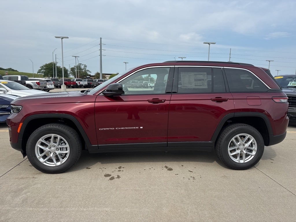 2025 Jeep Grand Cherokee Laredo X