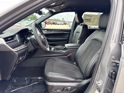 2027 Jeep Grand Cherokee Altitude