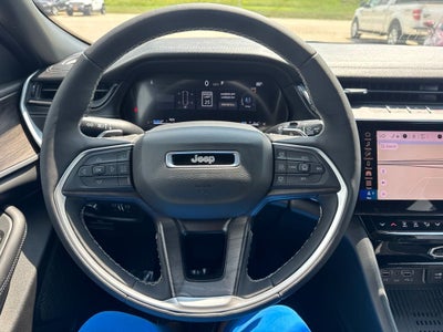 2026 Jeep Grand Cherokee Altitude