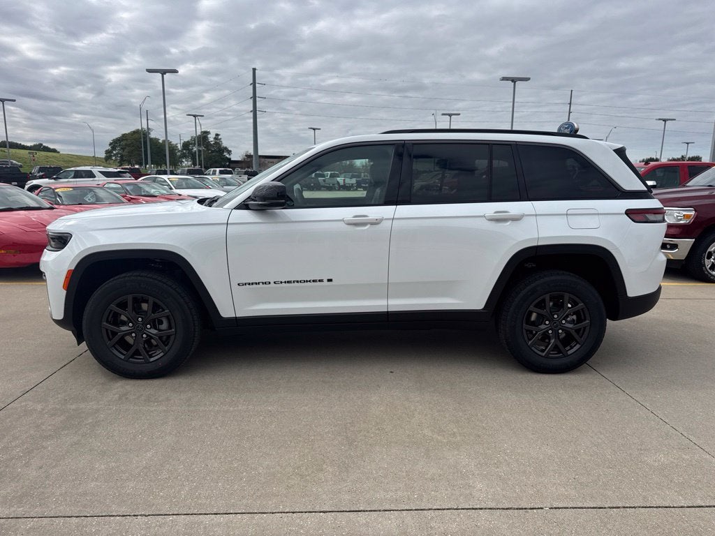 2027 Jeep Grand Cherokee Altitude
