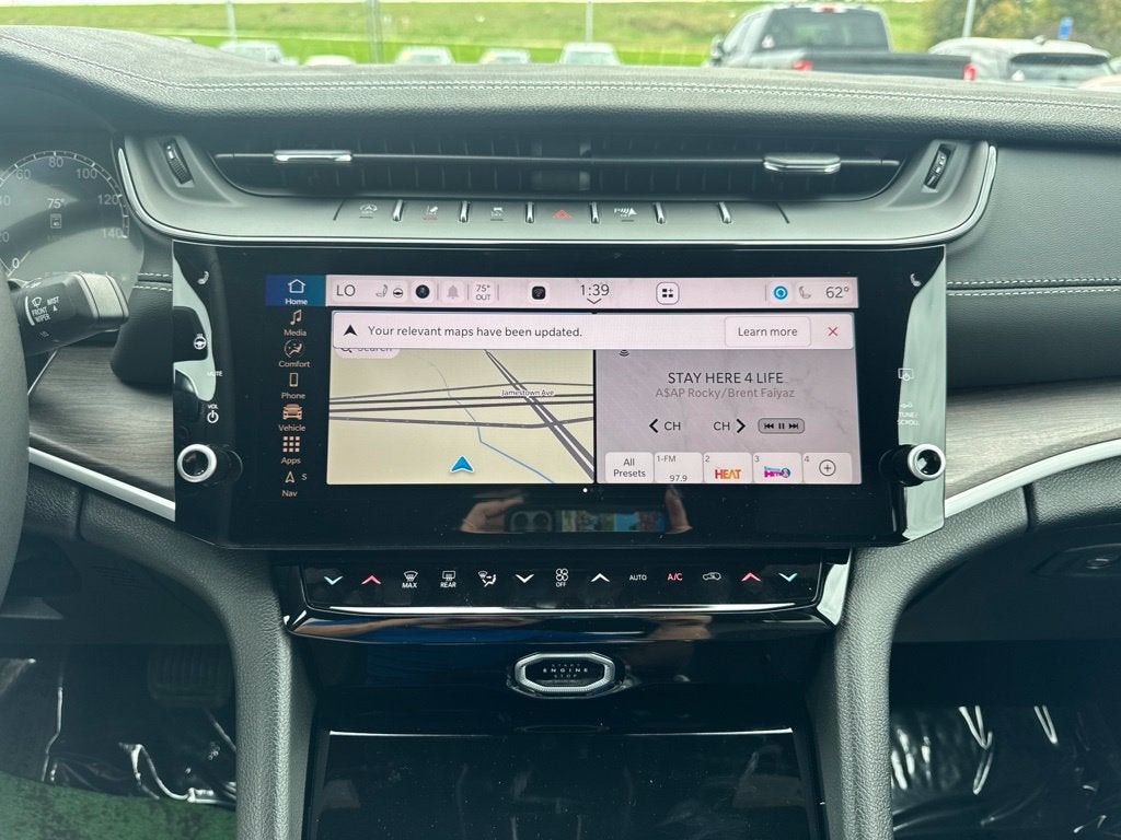 2027 Jeep Grand Cherokee Altitude