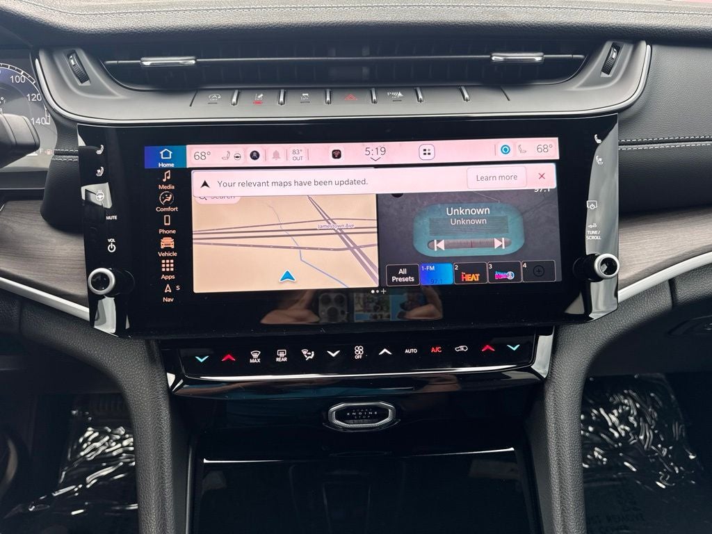 2027 Jeep Grand Cherokee Limited Reserve