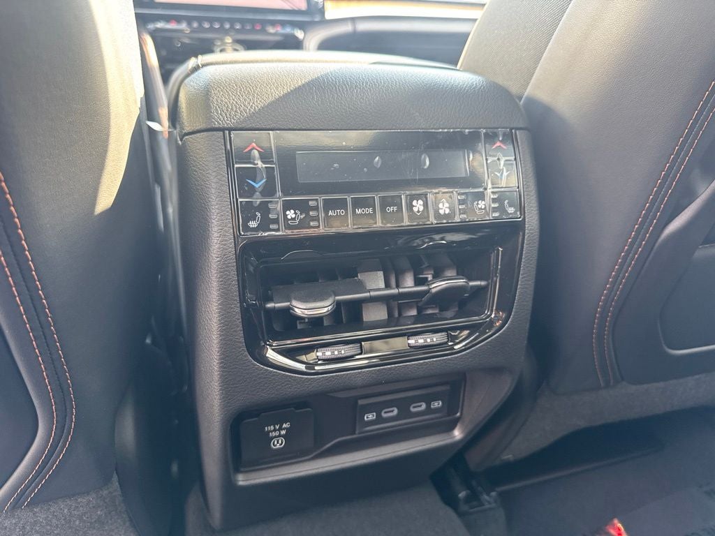2026 Jeep Grand Cherokee Summit