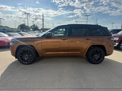 2026 Jeep Grand Cherokee Summit