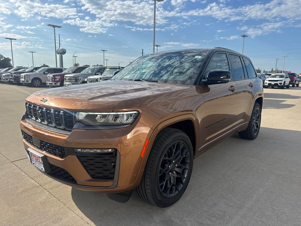 2026 Jeep Grand Cherokee Summit