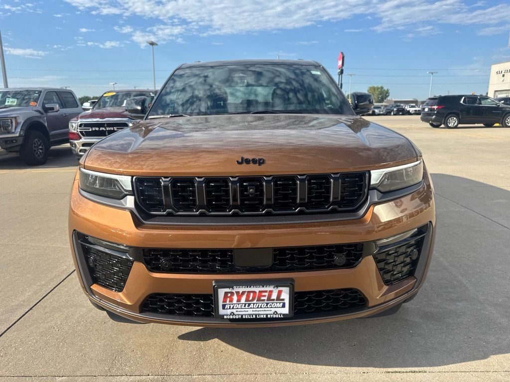 2026 Jeep Grand Cherokee Summit