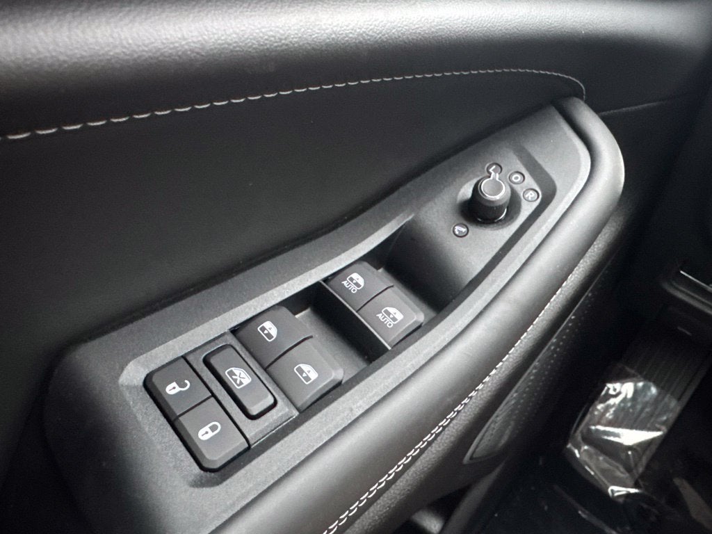 2027 Jeep Grand Cherokee L Limited Reserve