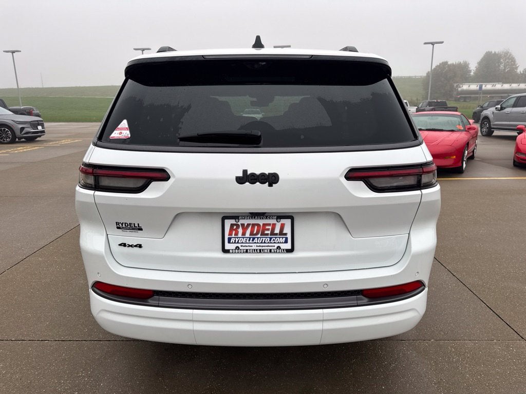 2027 Jeep Grand Cherokee L Limited Reserve