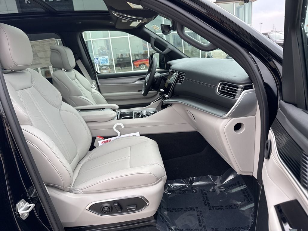 2026 Jeep Grand Wagoneer L Base