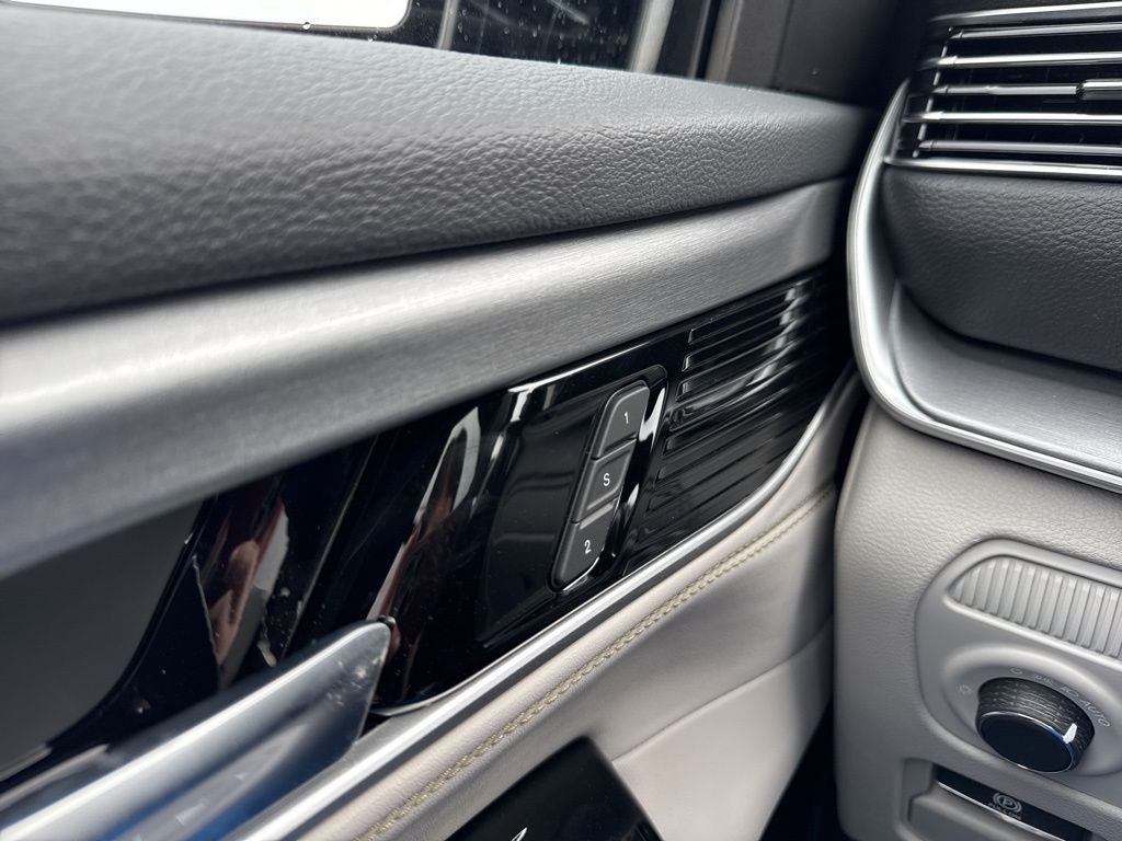 2026 Jeep Grand Wagoneer L Base