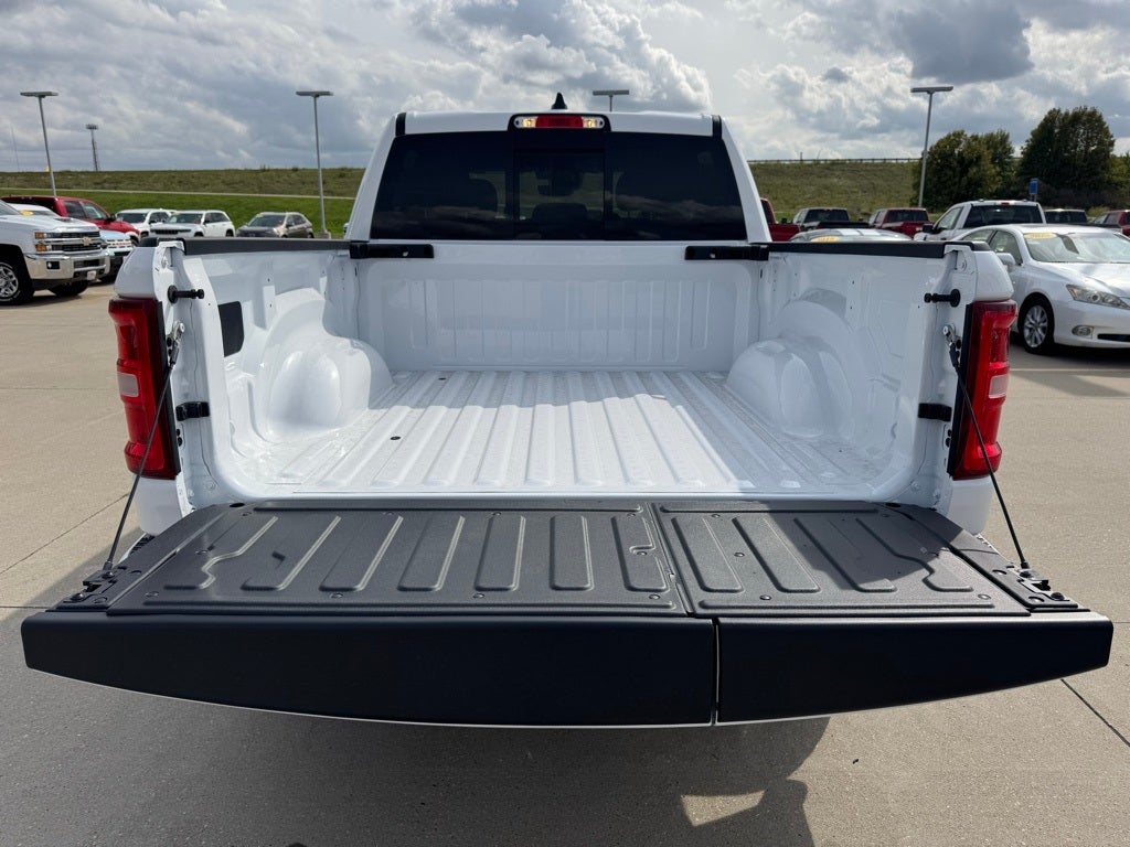 2026 RAM 1500 Big Horn/Lone Star Hemi