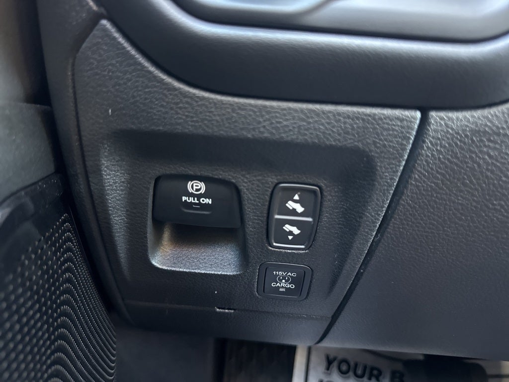 2025 RAM 1500 Limited