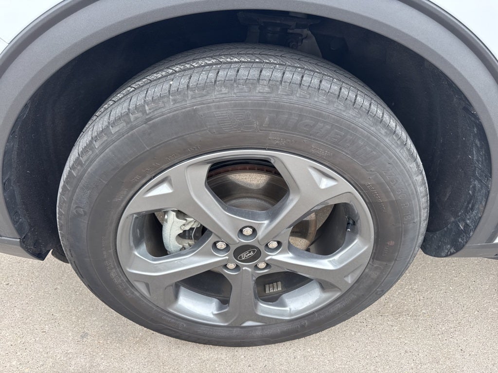 2025 Ford Escape ST-Line Select