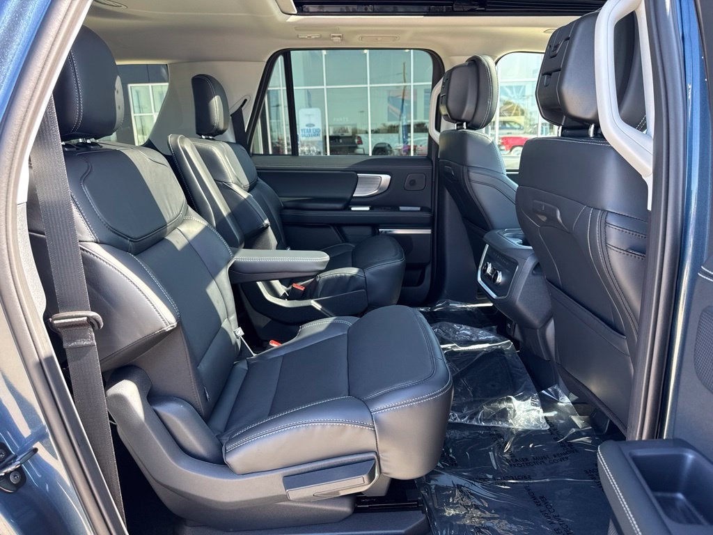 2027 Ford Expedition Max MAX Platinum