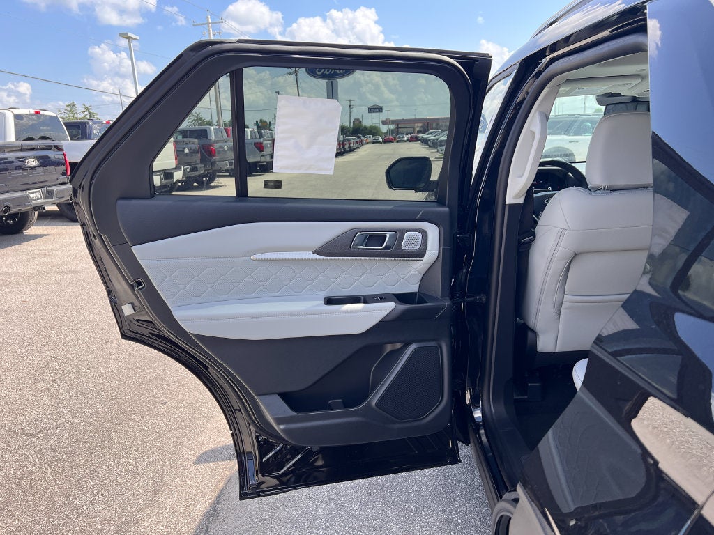 2026 Ford Explorer Platinum™
