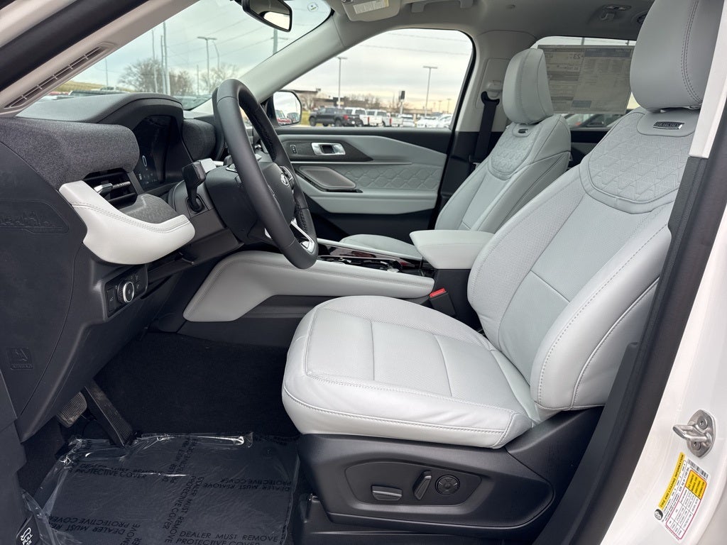 2026 Ford Explorer Platinum™