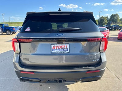 2025 Ford Explorer ST-Line
