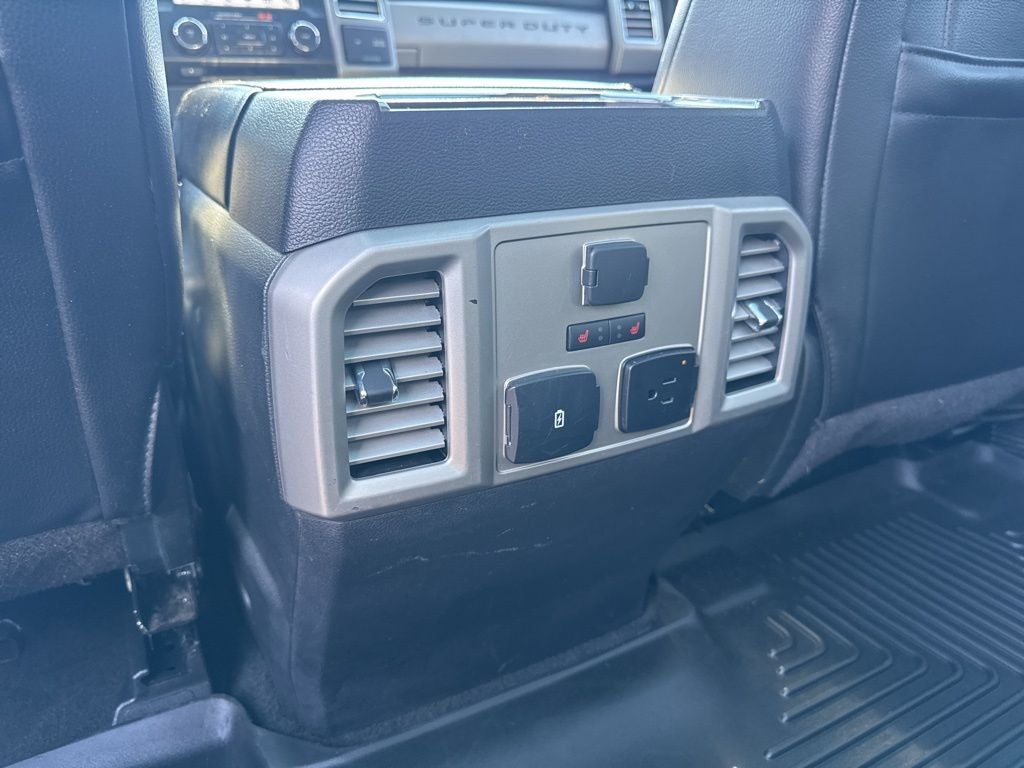 2017 Ford F-350SD Lariat