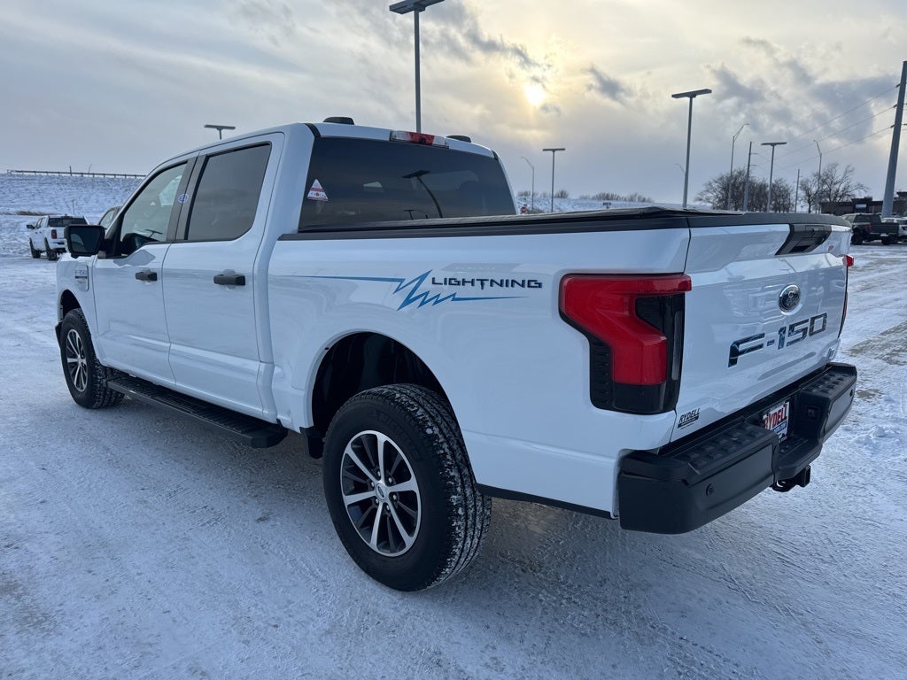 2022 Ford F-150 Lightning Pro