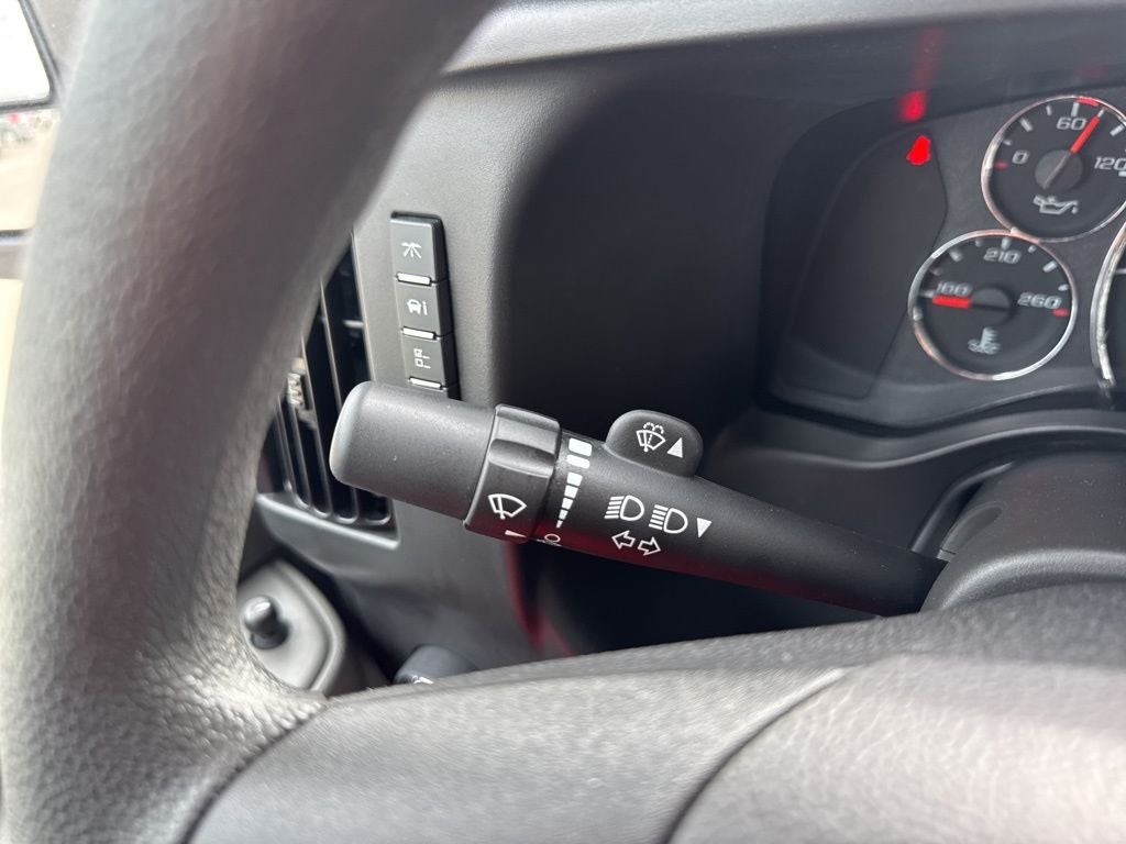 2025 Chevrolet Express 3500 LT Passenger