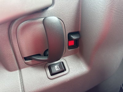 2025 Chevrolet Express 3500 LT Passenger