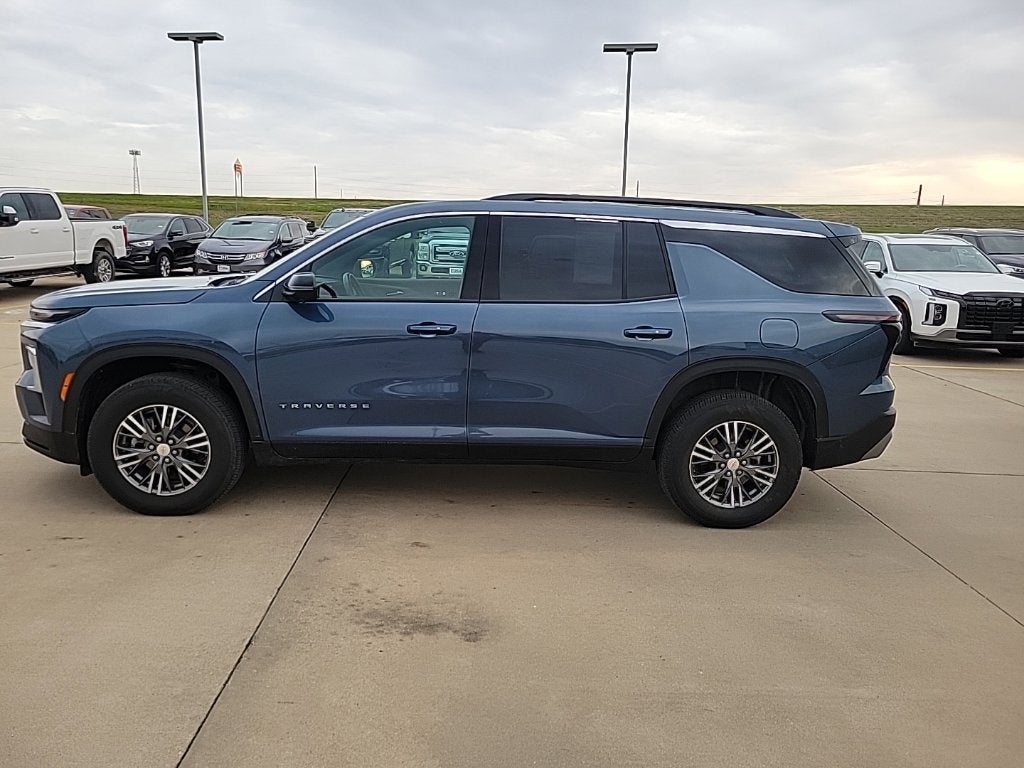 2024 Chevrolet Traverse LT 2LT
