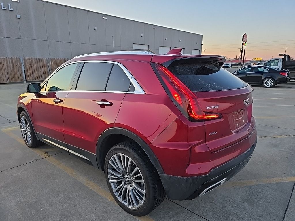 2025 Cadillac XT4 Premium Luxury