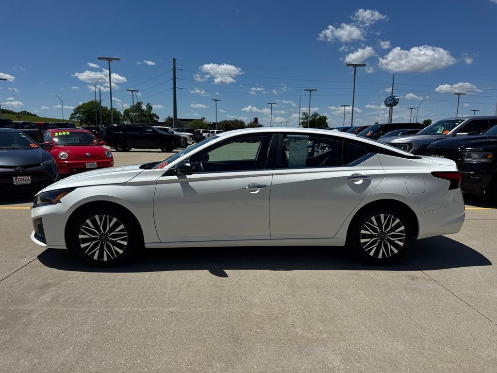 2025 Nissan Altima 2.5 SV
