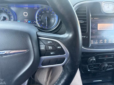 2017 Chrysler 300 Limited