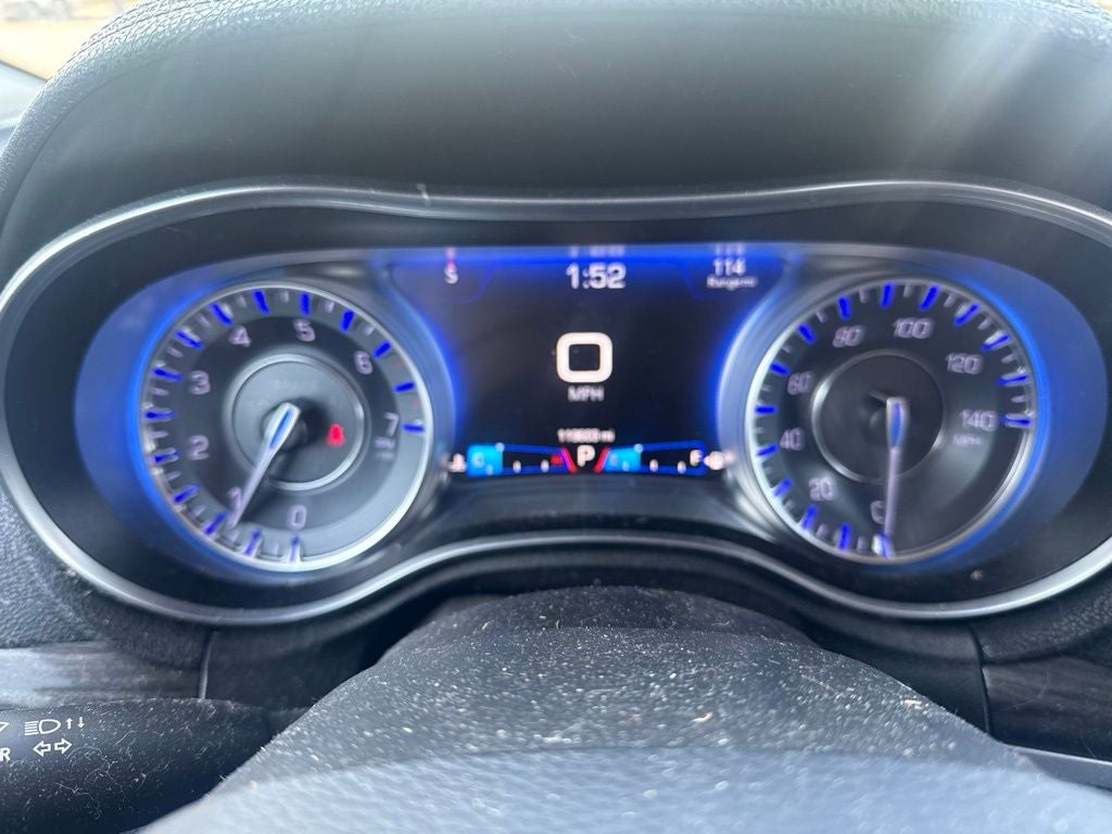 2017 Chrysler 300 Limited