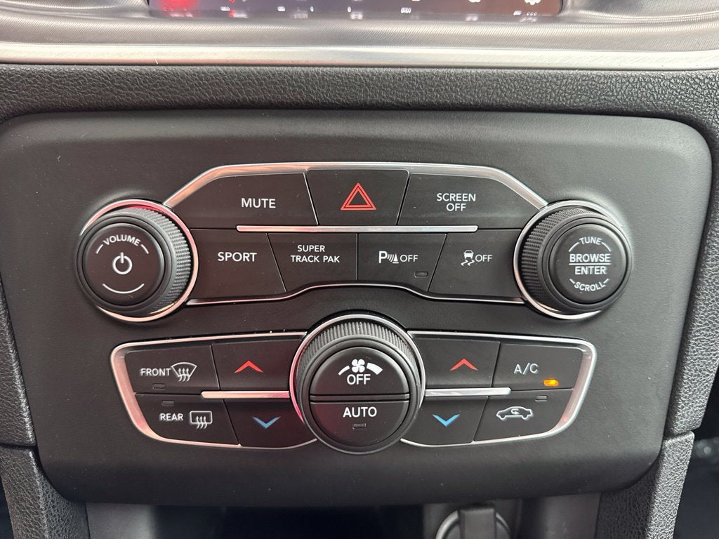2020 Dodge Charger SXT