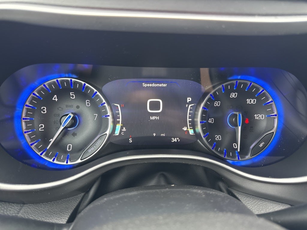 2026 Chrysler Pacifica Select