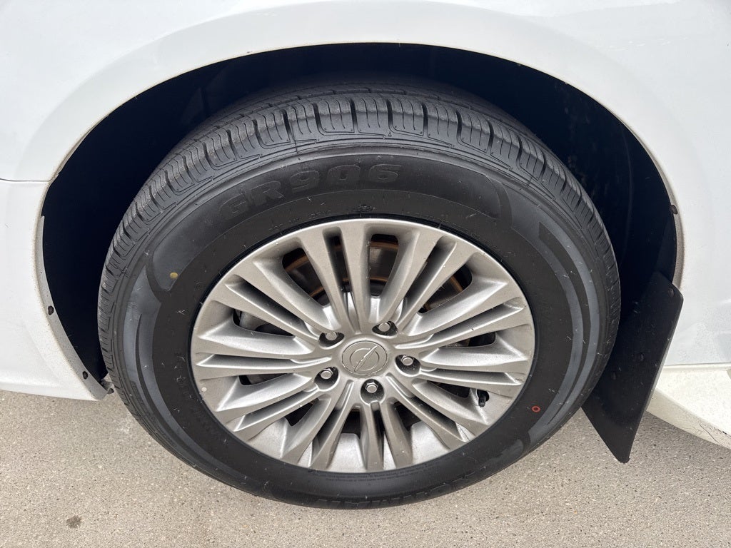 2016 Chrysler Town & Country Touring-L