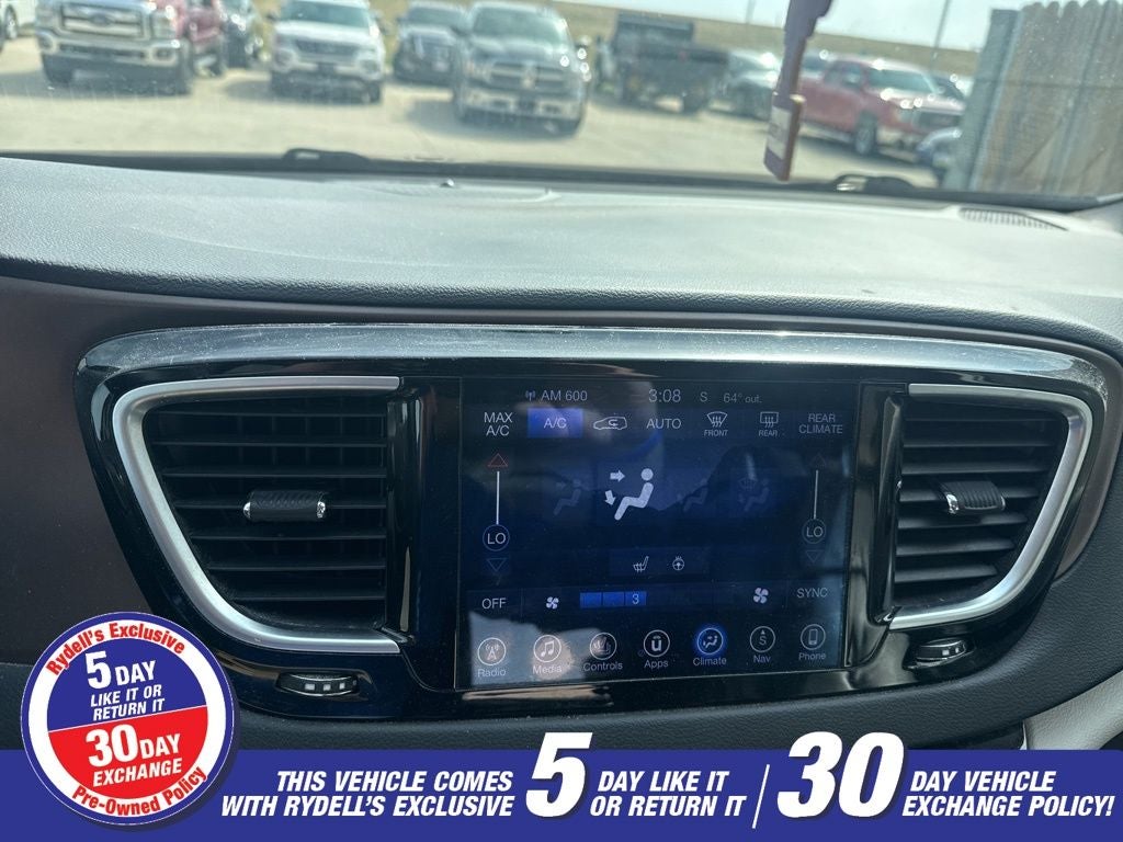 2017 Chrysler Pacifica Touring L Plus