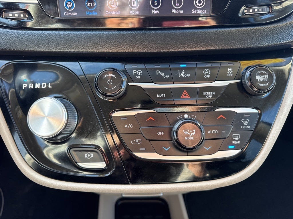 2020 Chrysler Pacifica Touring L Plus