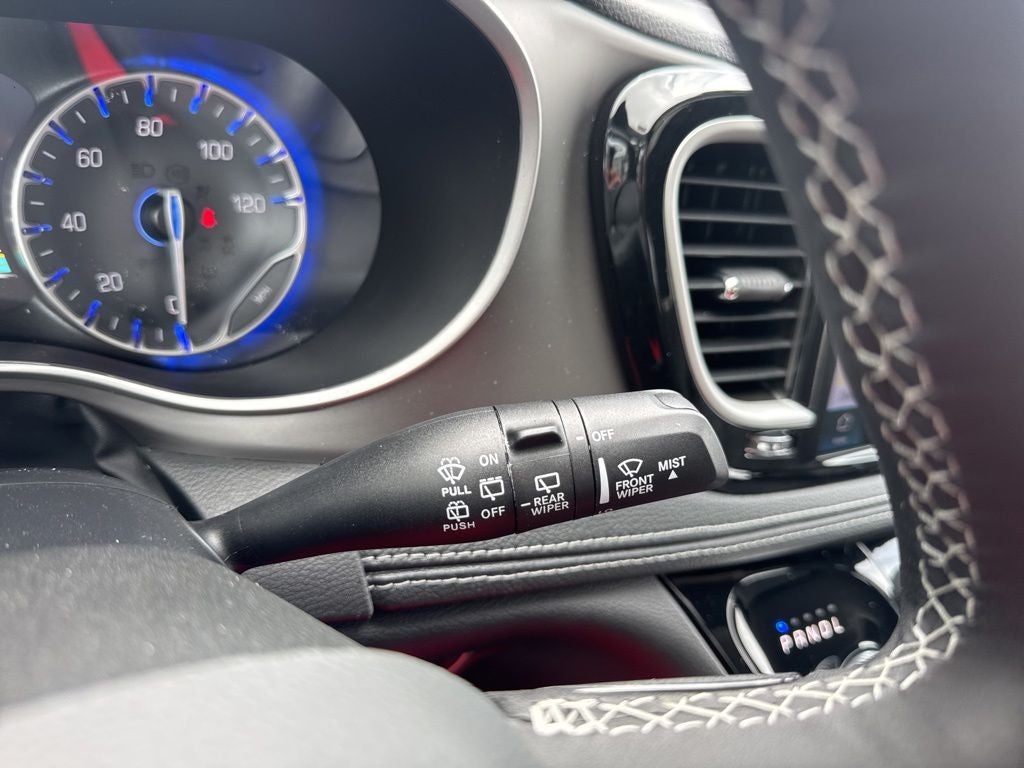 2027 Chrysler Pacifica Select