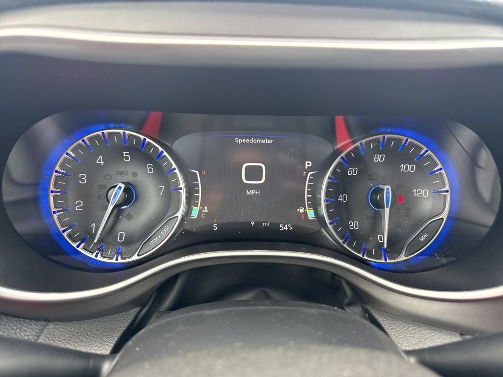 2027 Chrysler Pacifica Select