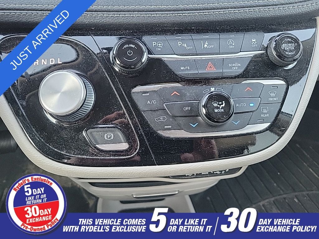 2021 Chrysler Pacifica Touring L