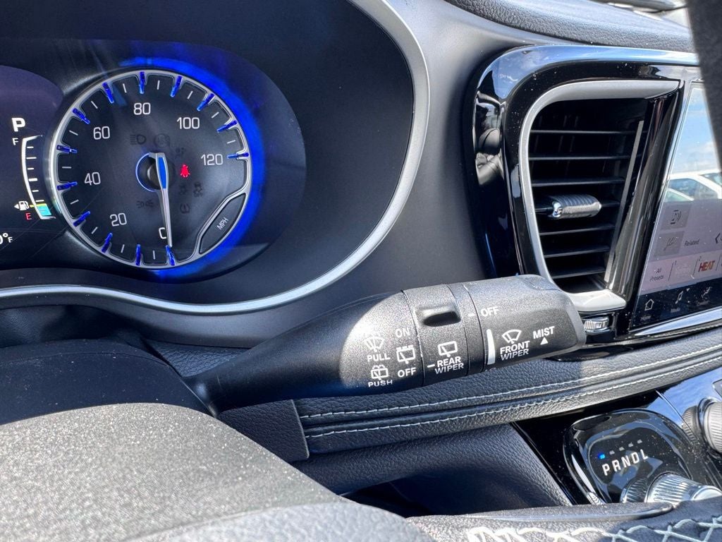 2027 Chrysler Pacifica Limited