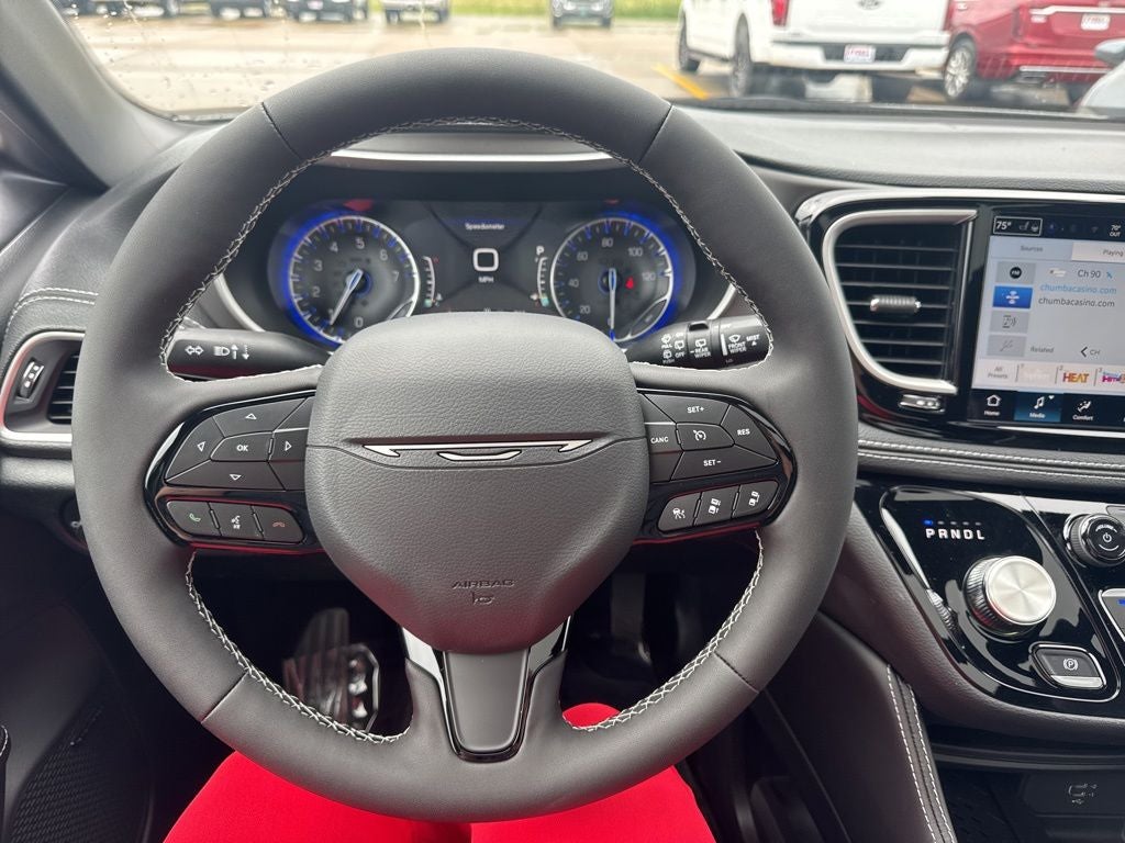 2027 Chrysler Pacifica Limited