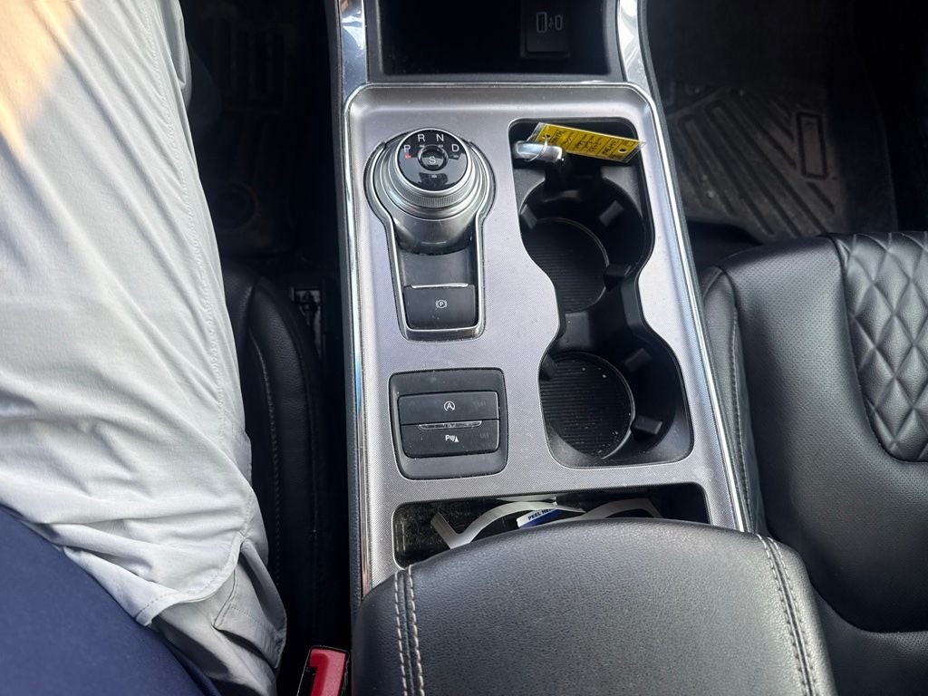 2023 Ford Edge Titanium