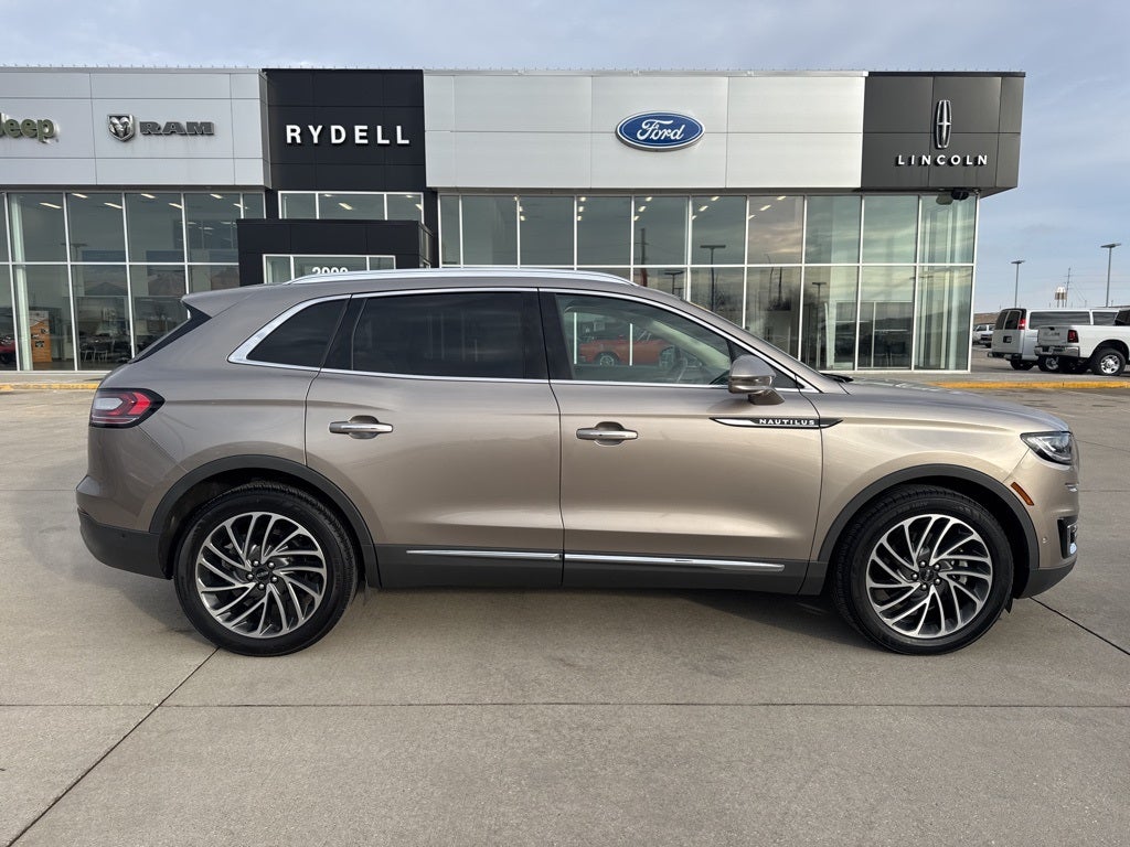 2020 Lincoln Nautilus Reserve