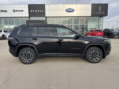 2026 Jeep Cherokee Laredo