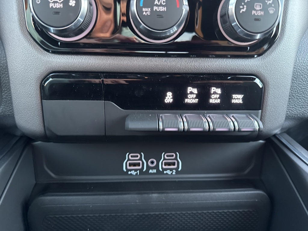 2026 RAM 1500 Express