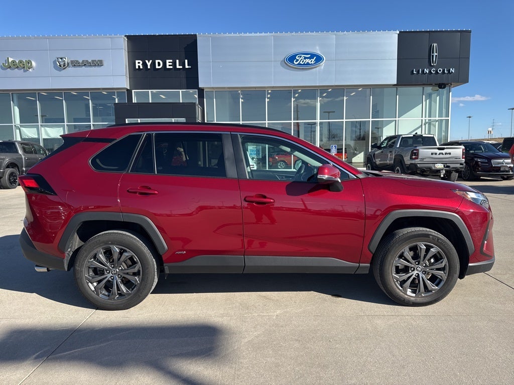 2022 Toyota RAV4 Hybrid XLE Premium