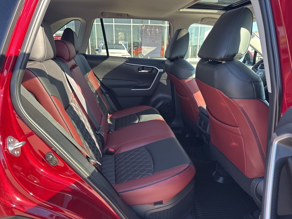 2022 Toyota RAV4 Hybrid XLE Premium