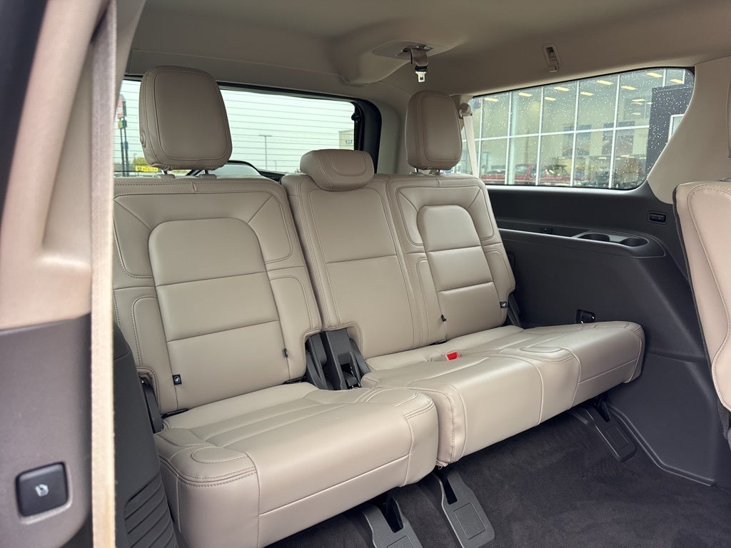 2022 Lincoln Navigator L Reserve