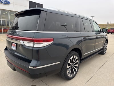2022 Lincoln Navigator L Reserve