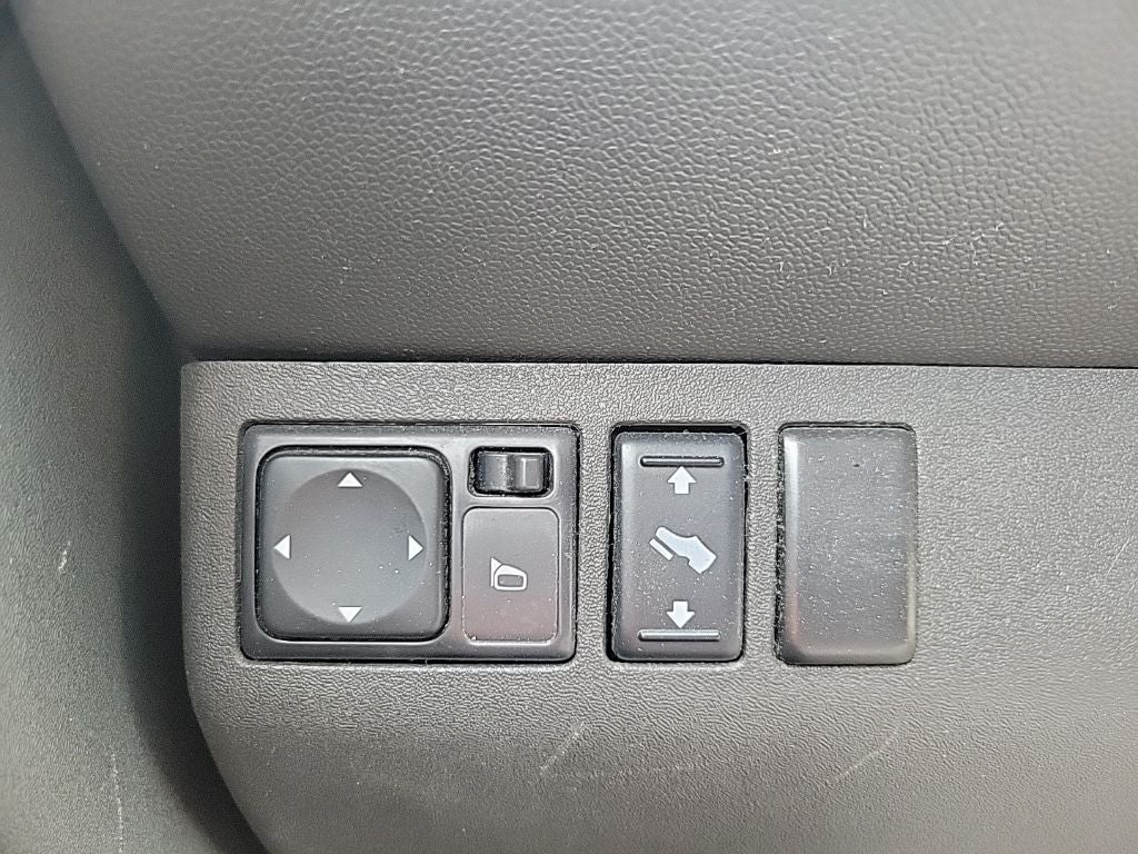 2012 Nissan Pathfinder Silver