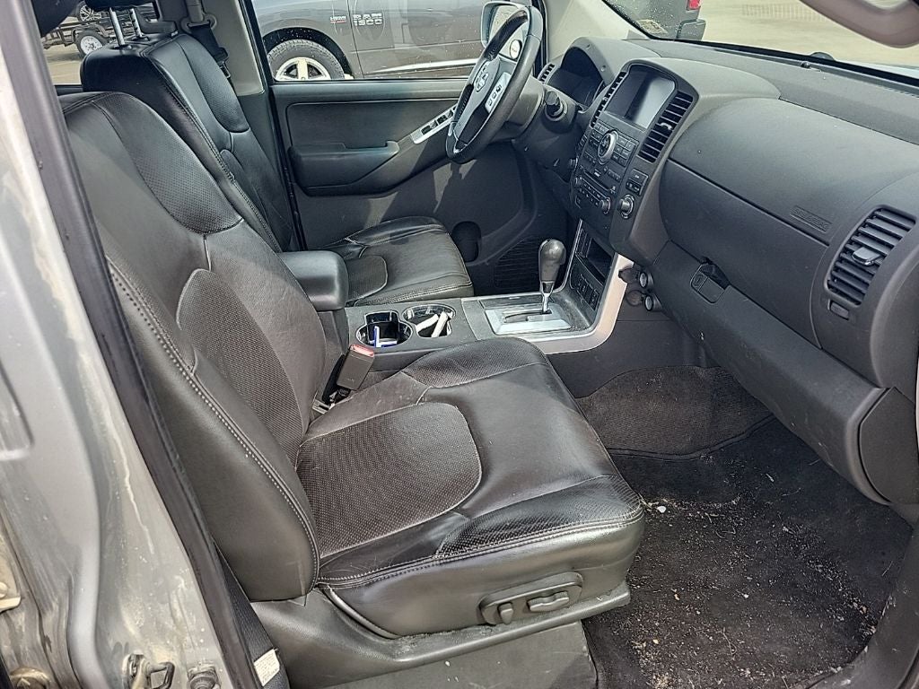 2012 Nissan Pathfinder Silver